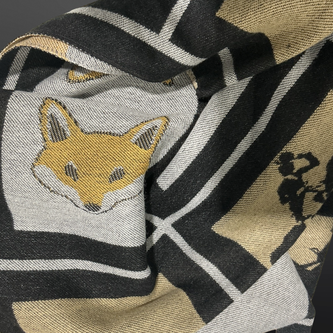 Westrian International - Fox Hunt Design Winter Scarf