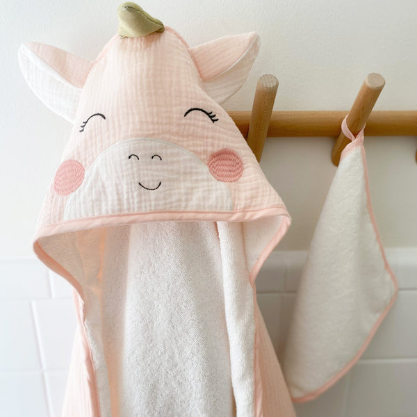 Mon Ami Petit Unicorn Towel and Unicorn Set