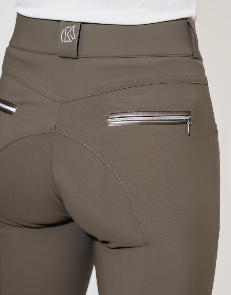 KL Select Gabrielle Breech