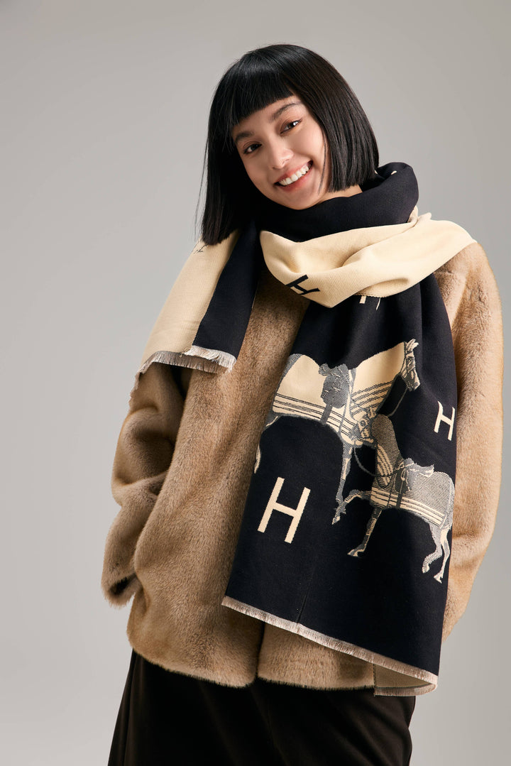 Winding River - Equestrian Black / Cream Stable Reversible Wrap