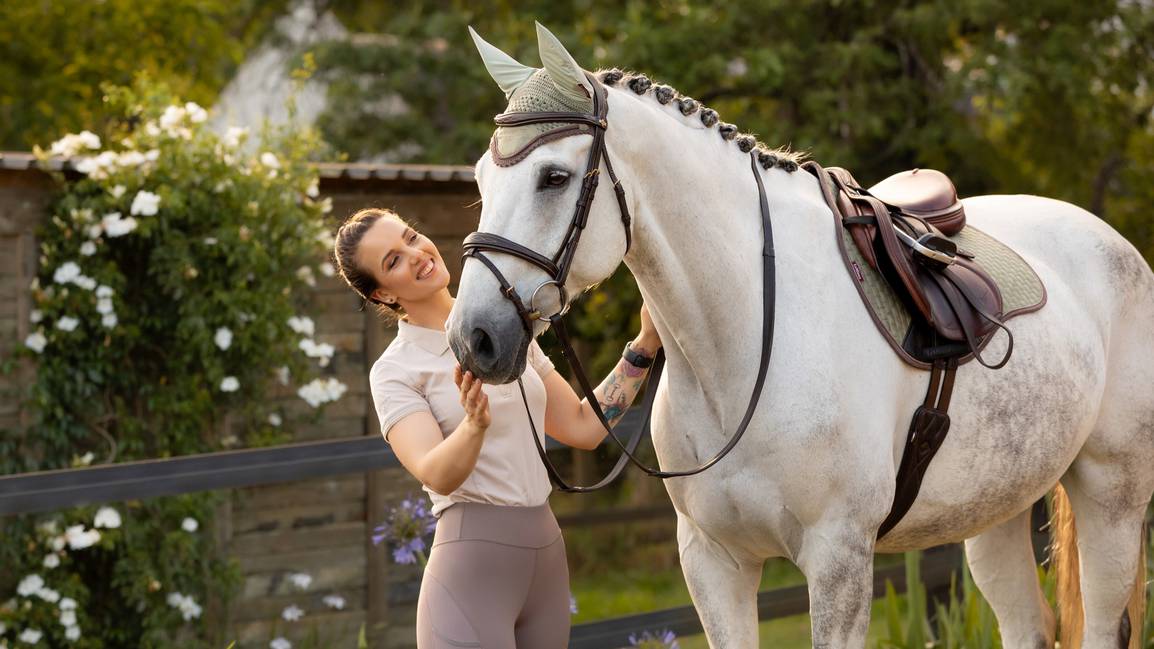 LeMieux Suede GP Square Saddle Pad