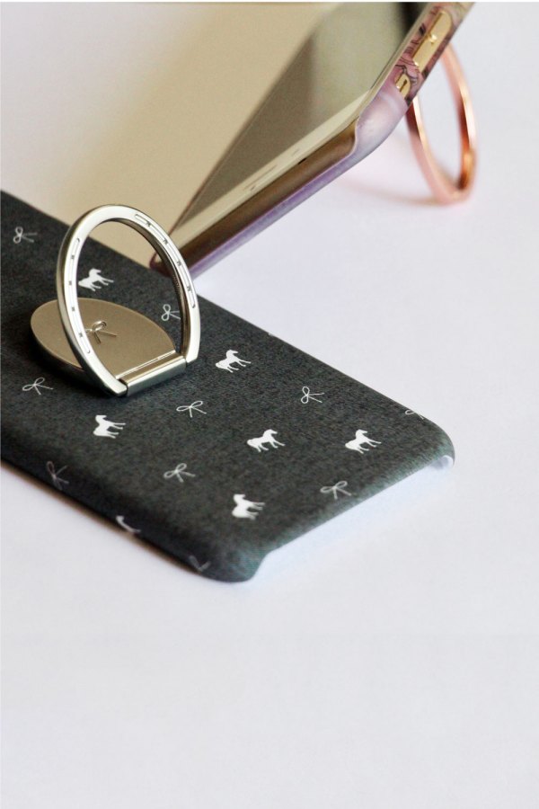 Spiced Equestrian Horseshoe Phone Ring Holder