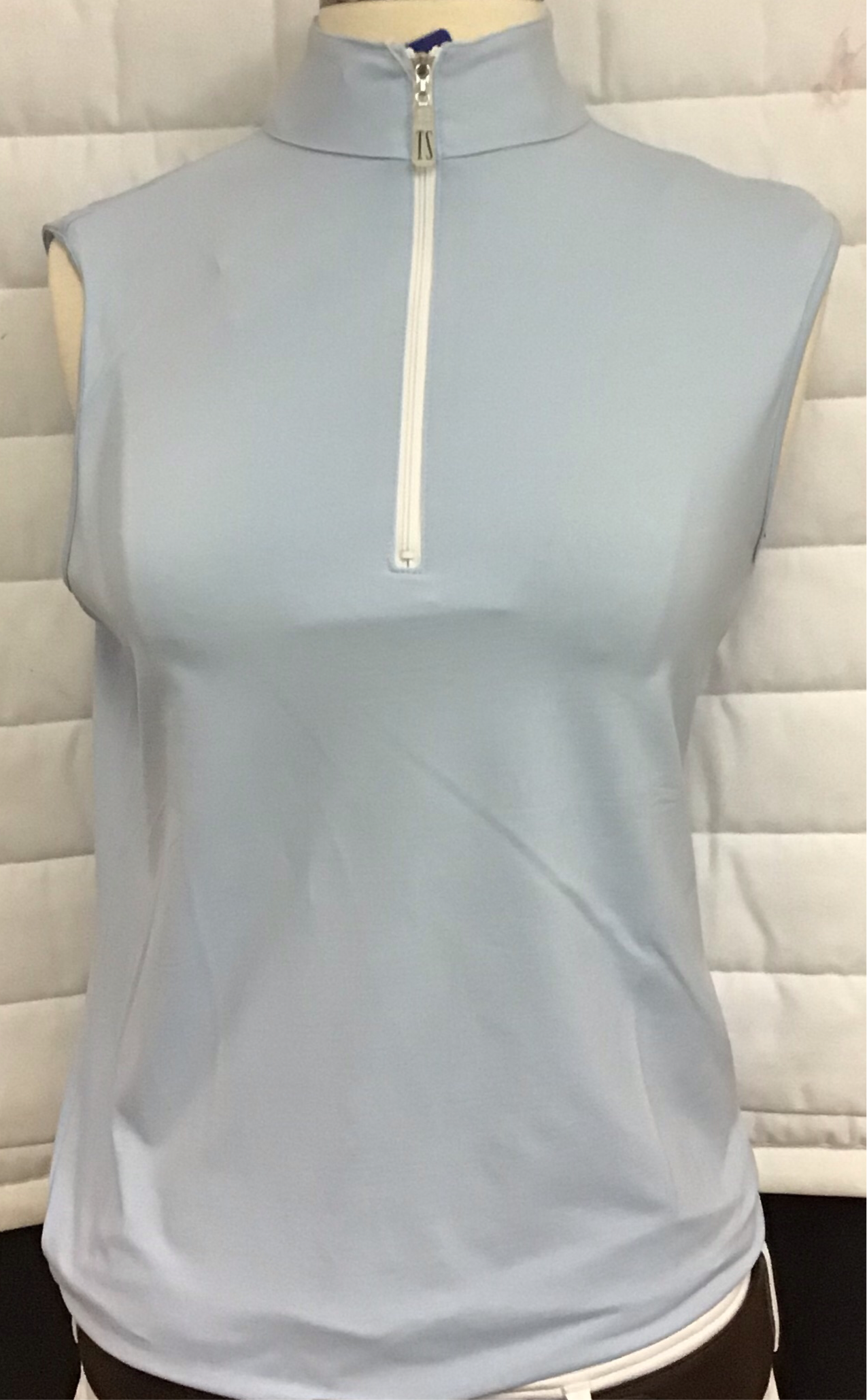 Tailored Sportsman Women's Sleeveless IceFil Shirt
